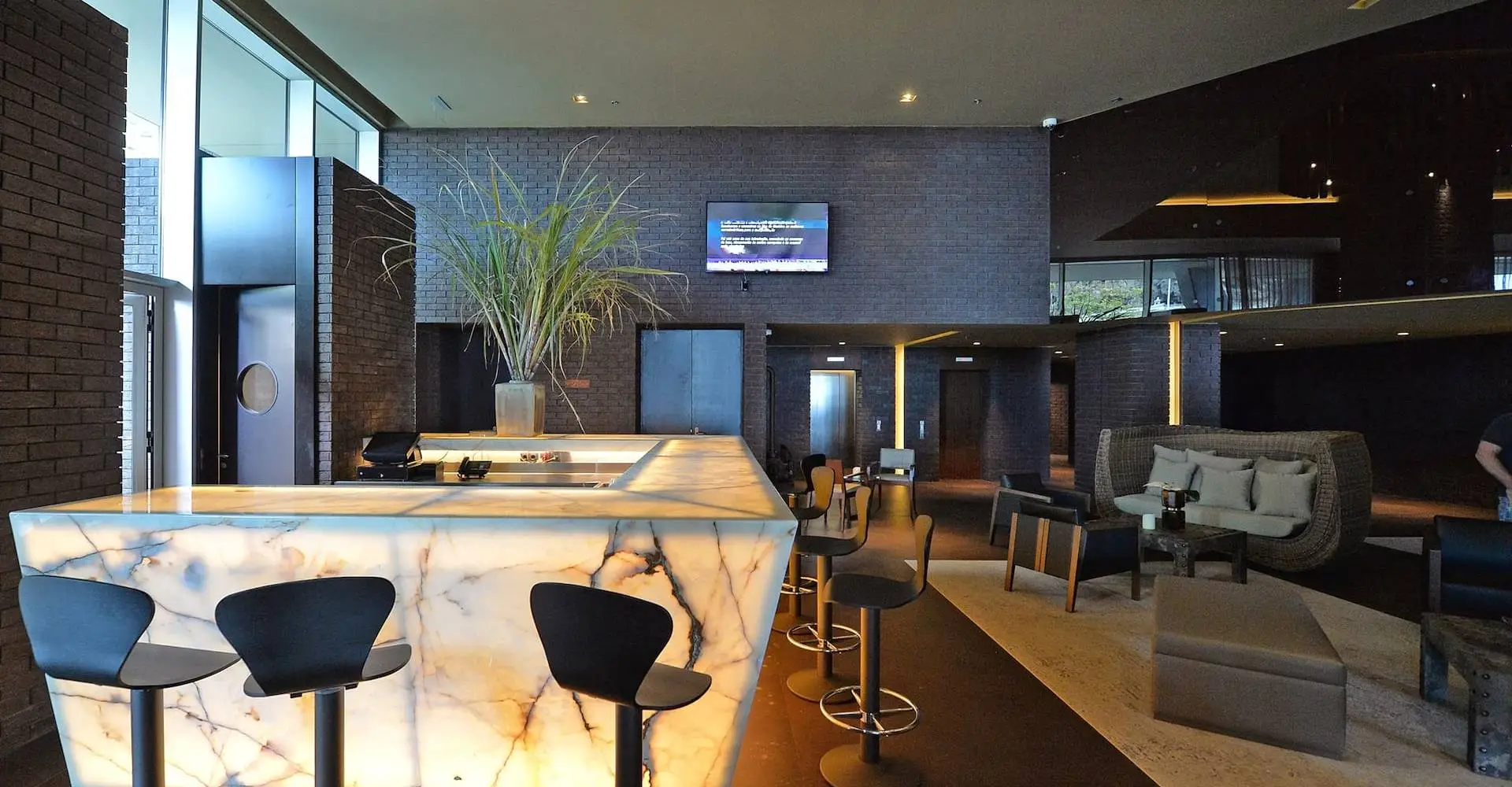 Na Marmoramos somos especialistas em Mármores e Granitos