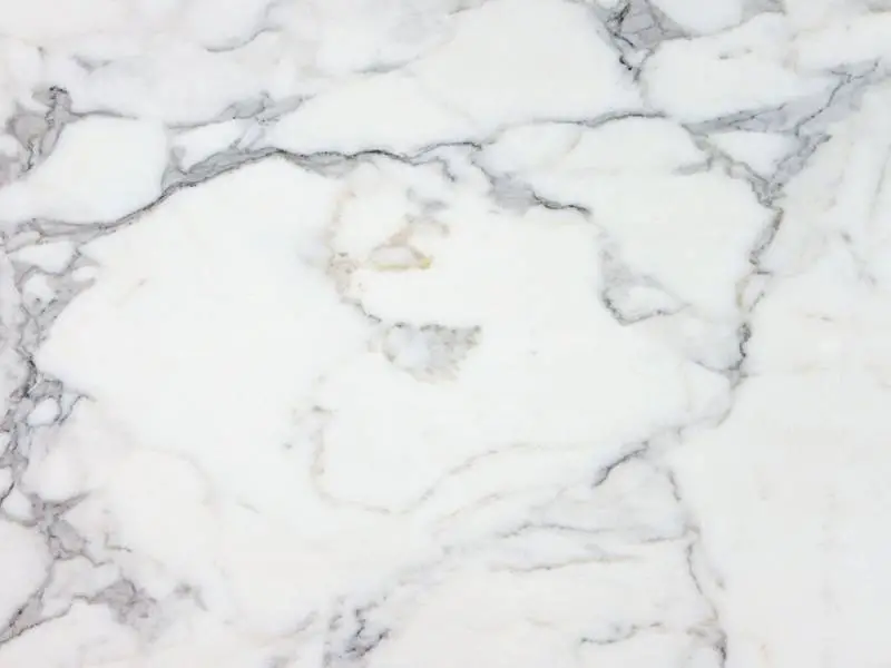 O branco carrara é um dos mármores estrangeiros mais utilizados